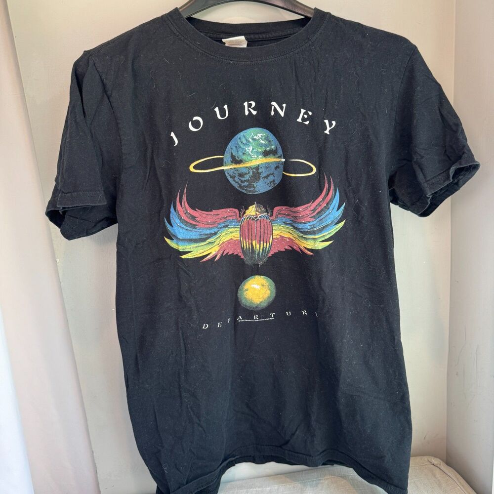 Gildan Journey Band Graphic T-Shirt (Size Medium)